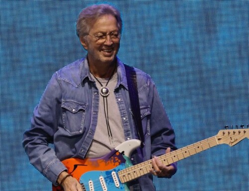 Eric Clapton se apresenta na Ligga Arena, no dia 24 de setembro